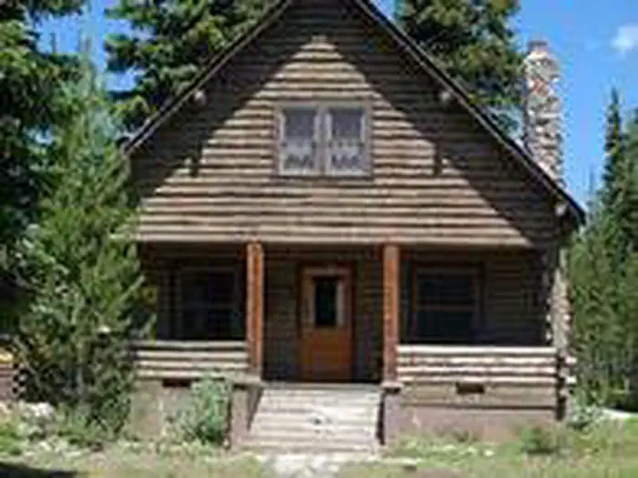 ANTHONY LAKE GUARD STATION site 001